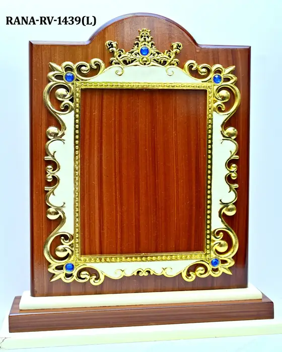 Luxury wooden certificate plaque with gold border
